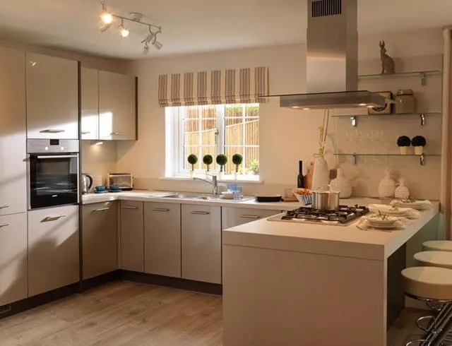 New build kitchen decorated to specification